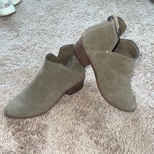 Dolce Vita booties